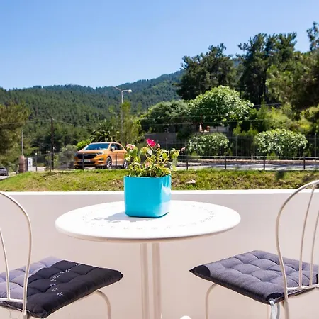 Victoria By La Scala