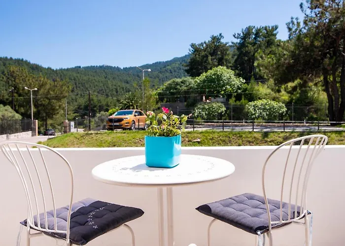 Victoria By La Scala